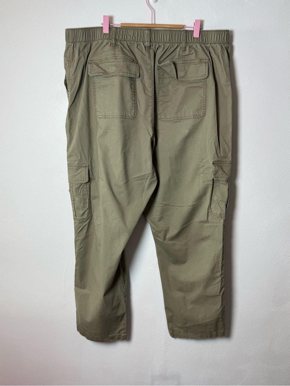 Old Navy Olive Green Straight-Leg Cargo Pants - Picture 4 of 5